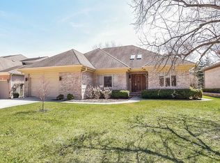 1342 Avalon Ct, Wheaton, IL 60189