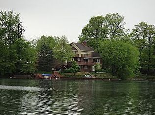 421 Wessex Rd, Valparaiso, IN 46385
