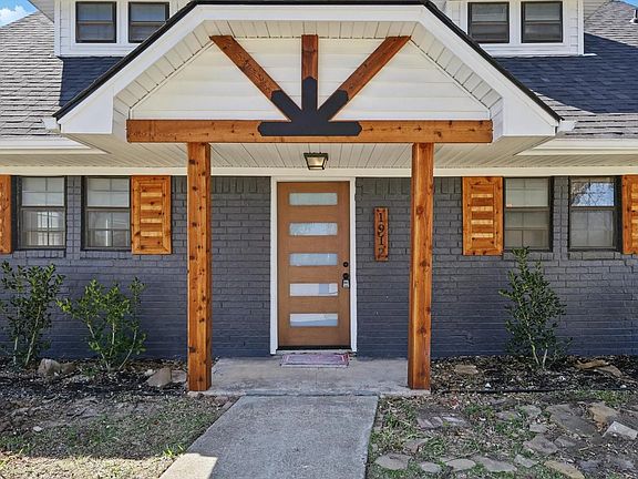 2nd image of 1912 Sierra Dr