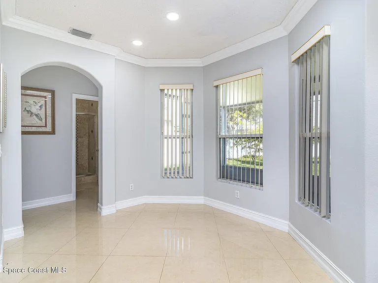 2893 Glasbern Cir — Photo 9