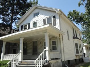 516 E Chestnut St #3, Bloomington, IL