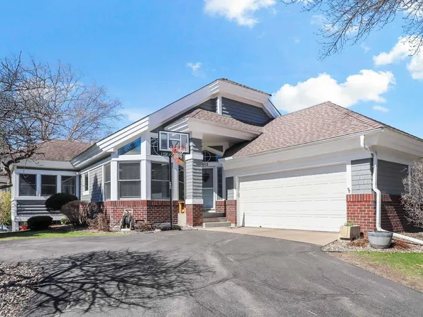 513 Wildflower Rd, Burnsville, MN 55306