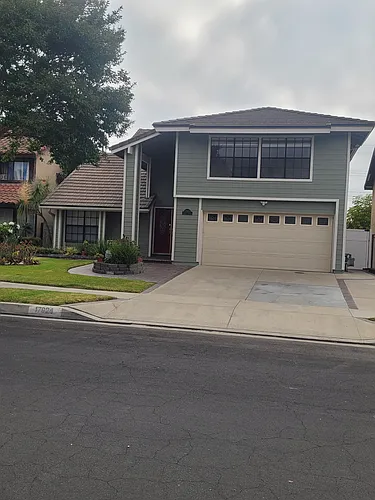 17924 Redwood Ave Photo 1