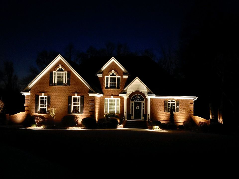 1st image of 4714 Hunter Creek Dr