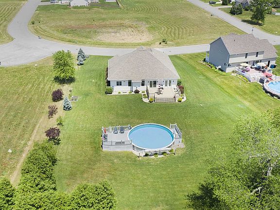 4th image of 201 Wrenwood Ln