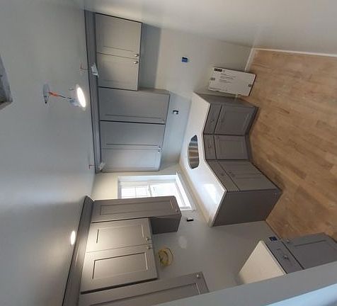 5th image of 343 Jackson St #3