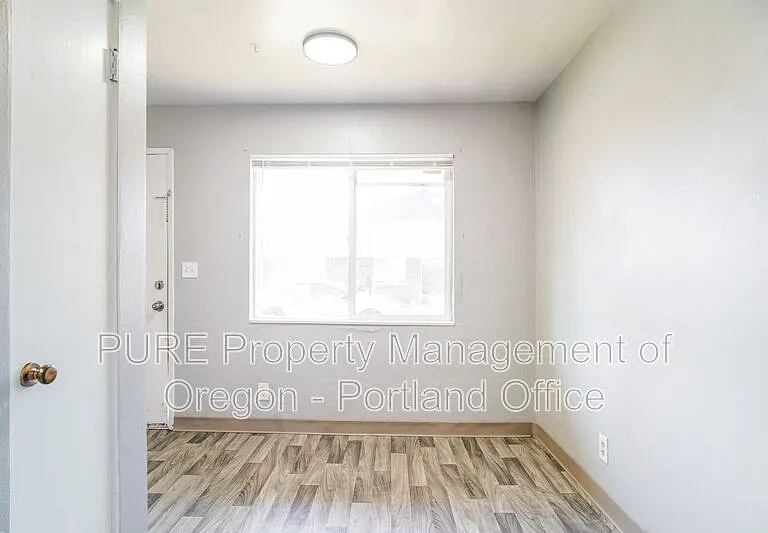 1049 SE Walnut St #7 — Photo 10