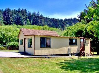 2727 Oliver Ave, Crescent City, CA 95531