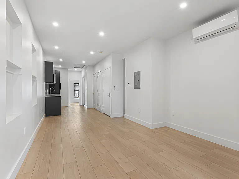 352 Palmetto St #1L — Photo 3
