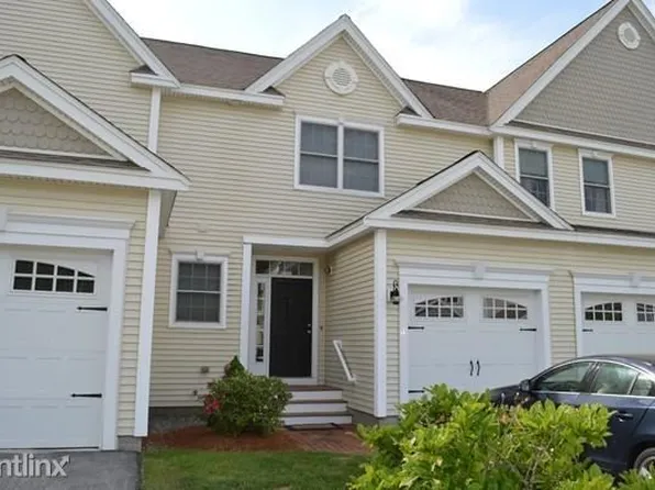 11 Autumn Ln, Northborough, MA 01532