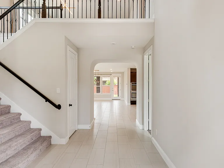 9814 Gristmill Ln — Photo 3