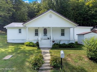 165 Tucker Ln, Lenoir City, TN 37771