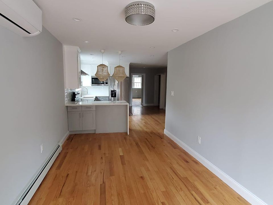 1st image of 1044 Burke Ave #2AA