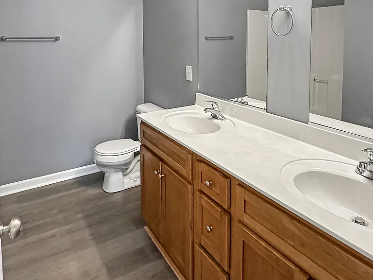 1963 Hilldale Dr — Photo 21