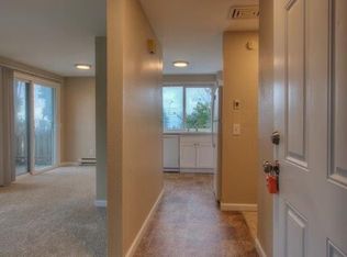 22509 30th Ave S APT 7, Des Moines, WA 98198