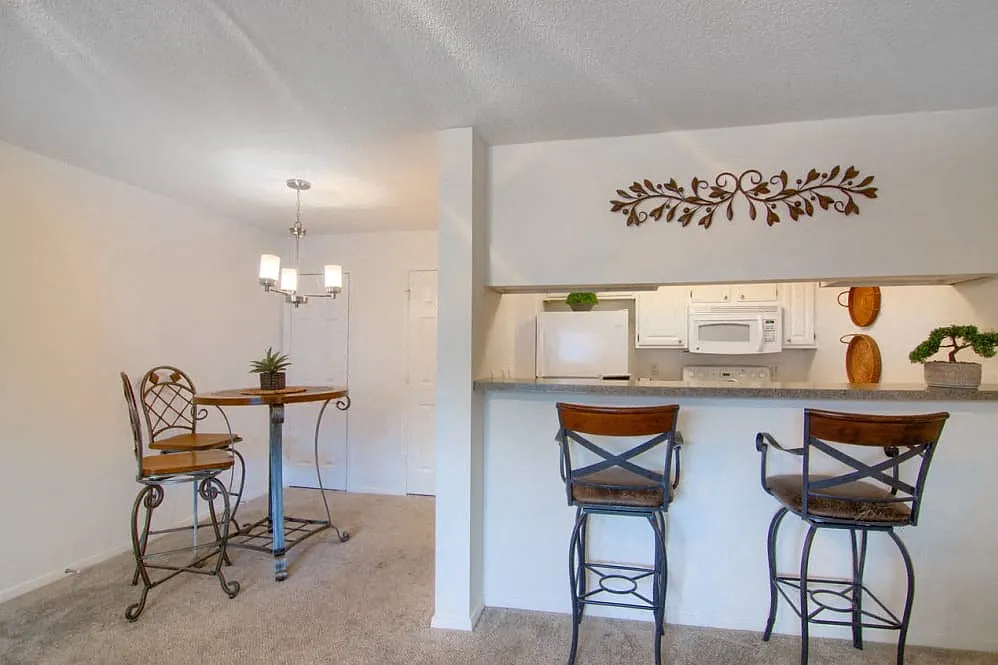 Annandale Gardens Apartments — Photo 2