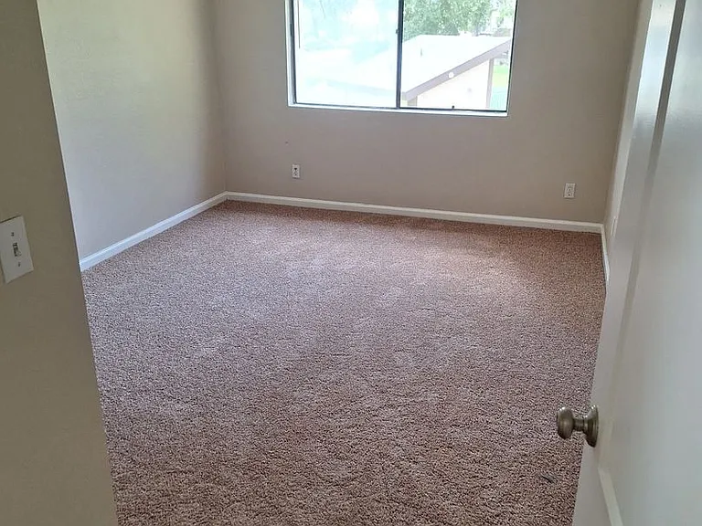 1269 N Edwards St #11 — Photo 10