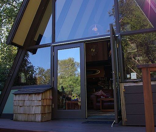 25 Foot Glass Wall Front