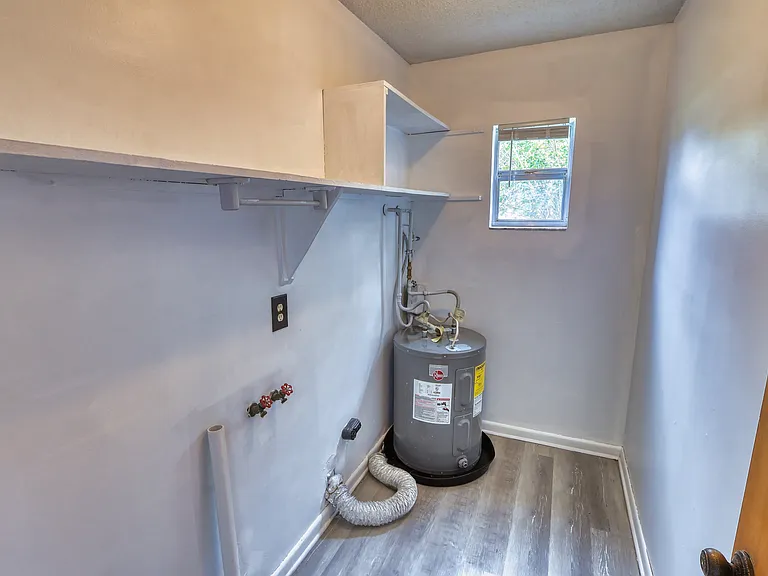 111 Horst Rd — Photo 19
