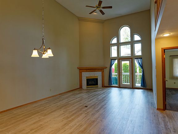 North view living/dining area