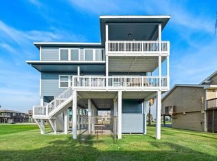 22901 Buena St, Galveston, TX 77554