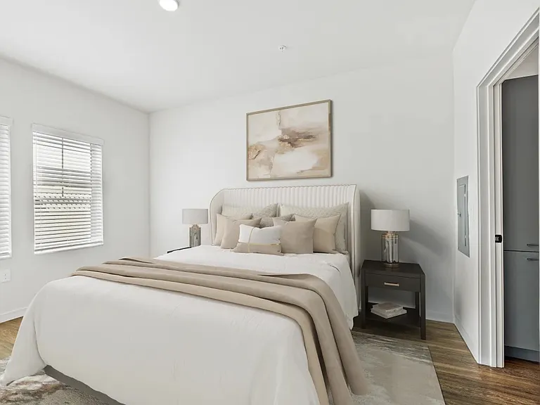 Azalea Luxury Apartments — Photo 43