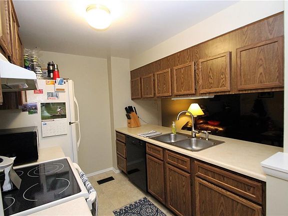 5th image of 3224  sherwood Dr