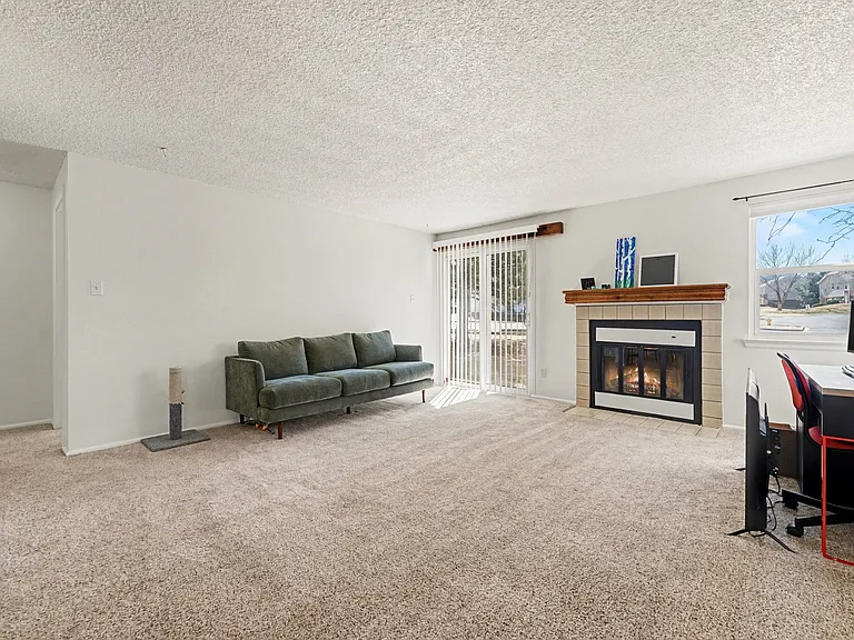 4225 E 119th Pl #D — Photo 4