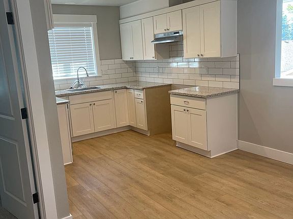 3rd image of 6375 SE 86th Ave Unit B
