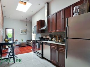 1032 49th Ave APT 3R, Long Island City, NY 11101