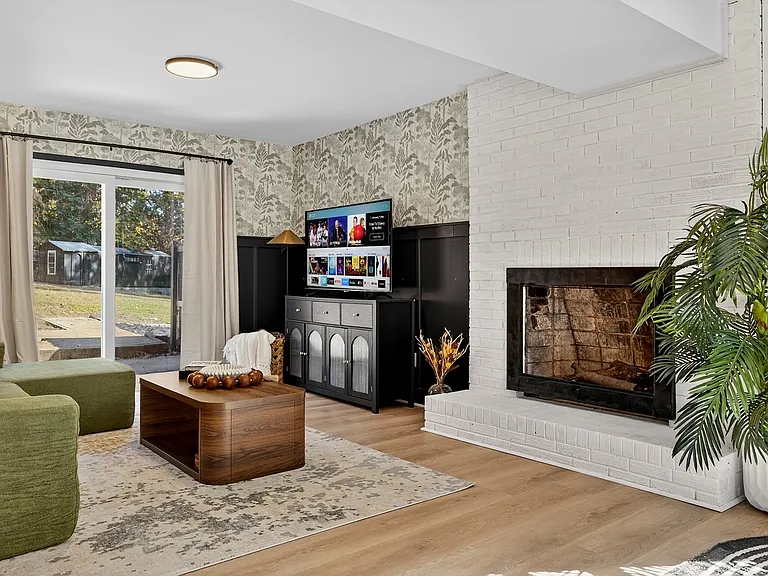 6013 Ferndale Pl — Photo 10