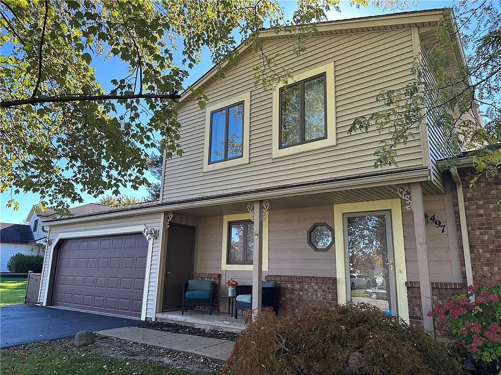 3 bed, 1.5 bath, 1292 sqft, $2,500 — Photo 2