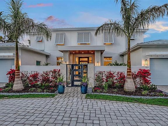 3rd image of 1521 S Lake Shore Dr