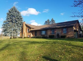 8655 Dell Rd, Saline, MI 48176