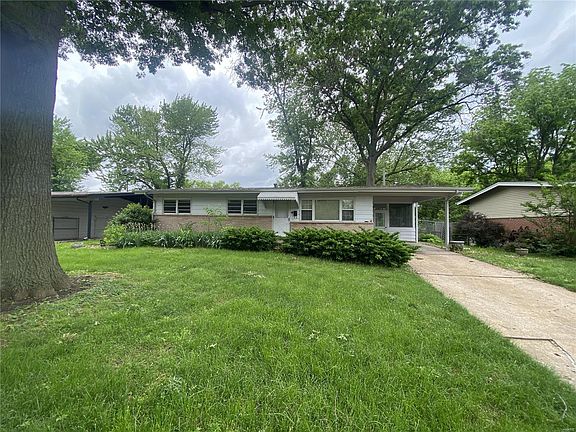 2nd image of 2045 Thunderbird Ave