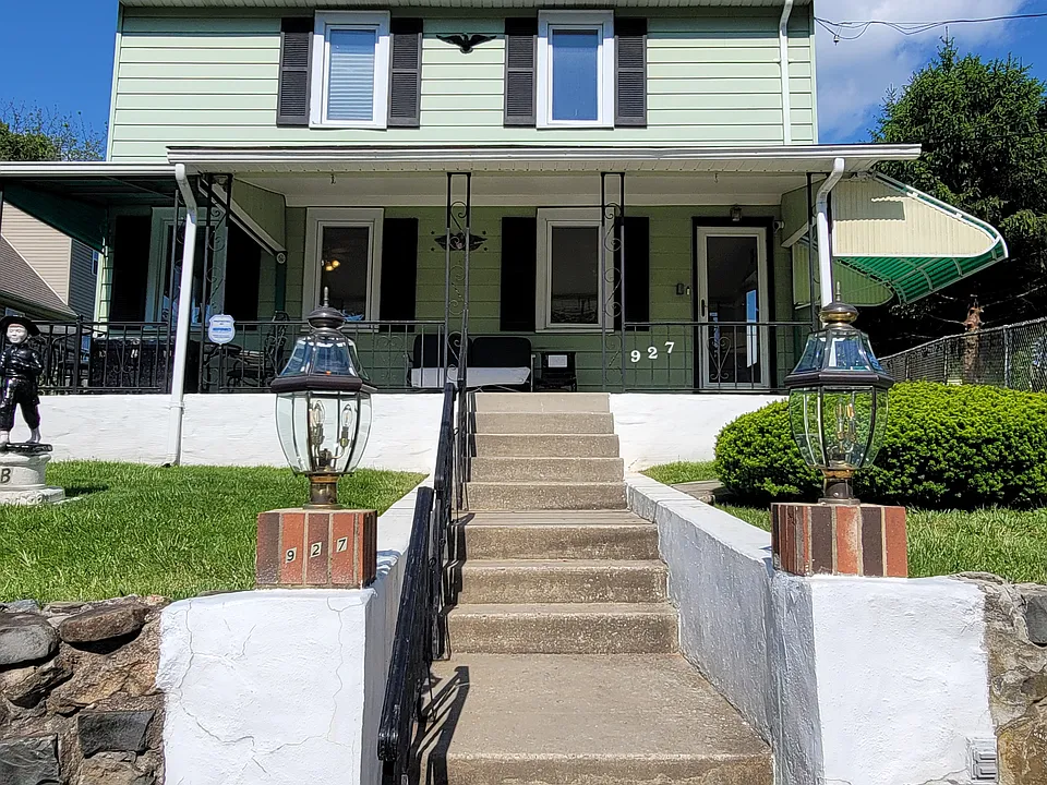 927 Mount Pleasant Ave