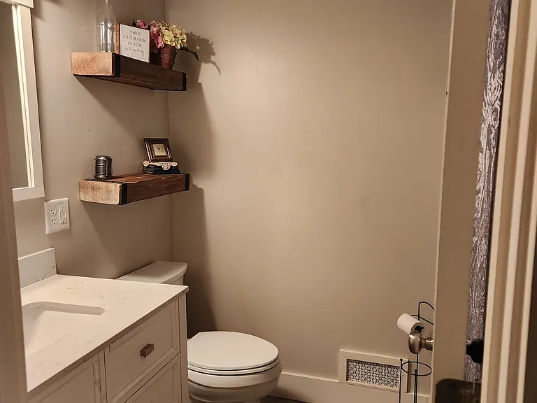Main Bathroom