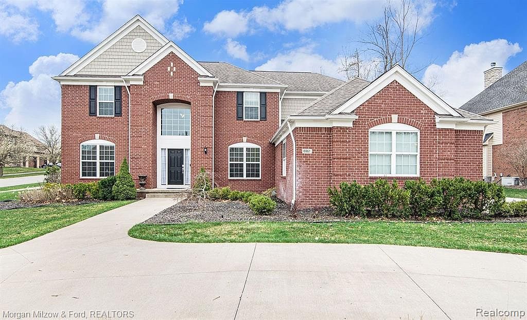 6961 Oakhurst Ridge Rd, Clarkston, MI 48348 Zillow