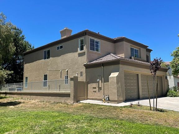 5th image of 1324 Silverado Dr