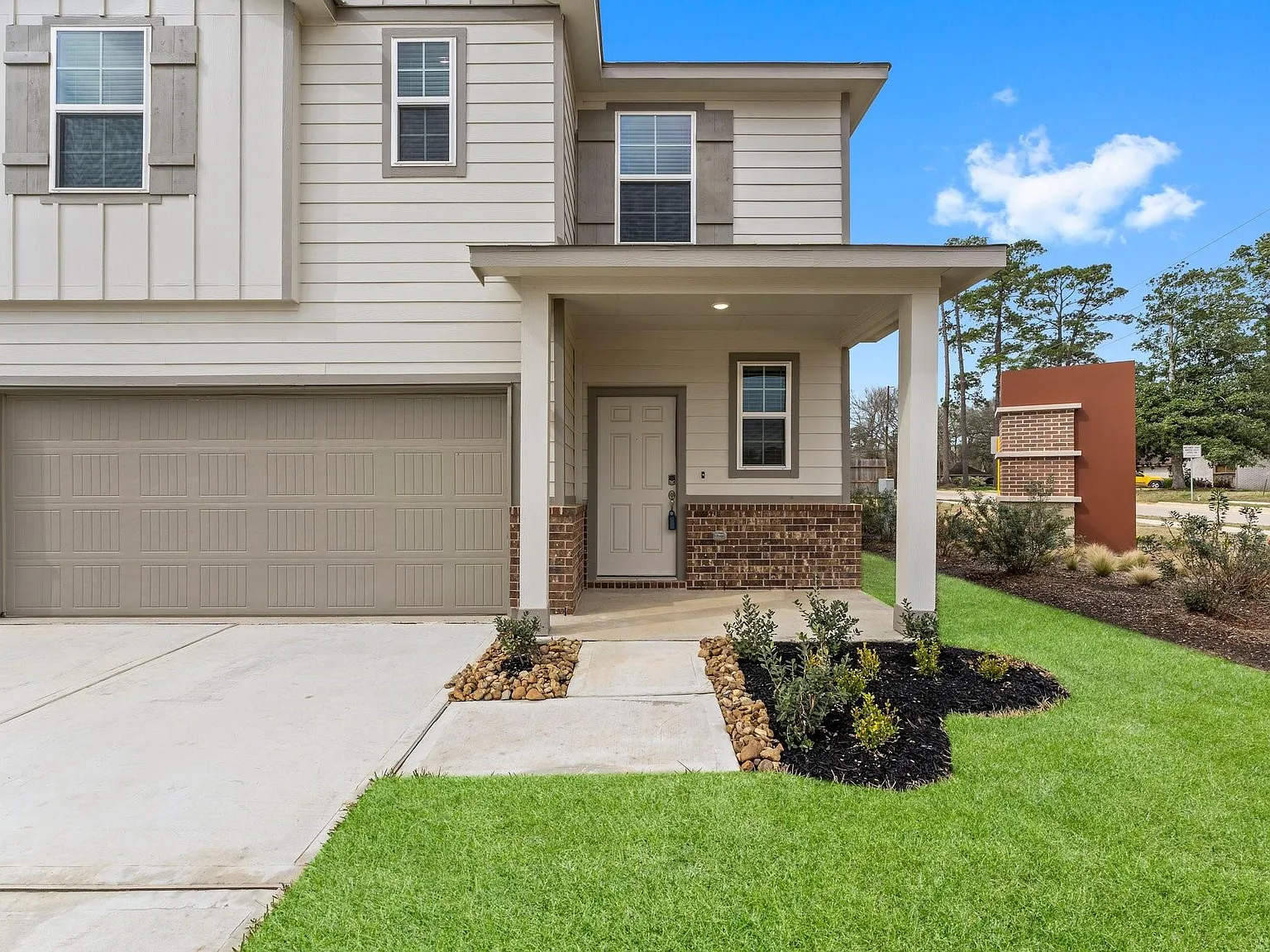 4 bed, 2.5 bath, 1785 sqft, $2,100 — Photo 4