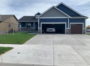 3801 Edison Ave, Cheyenne, WY 82009
