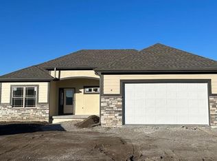 1001 Timberline Dr, Cameron, MO 64429