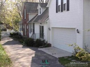 156 Kerby Rd, Grosse Pointe Farms, MI 48236