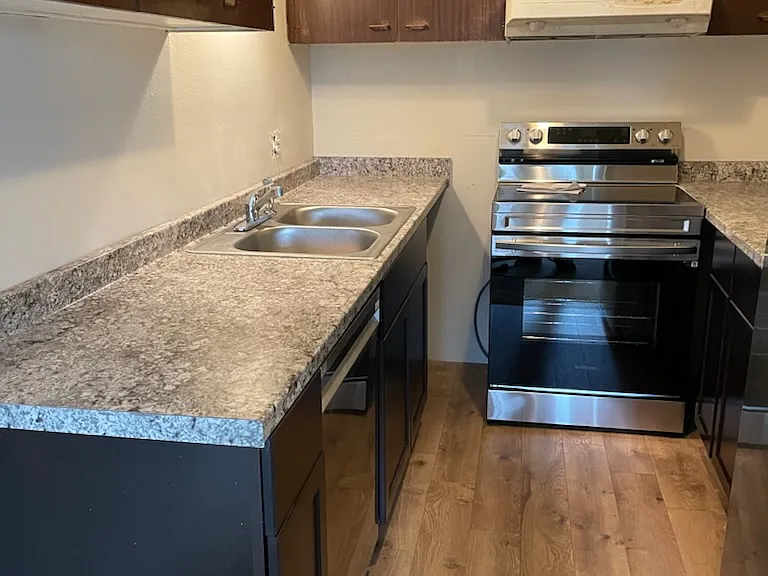Burien Sky Apartments — Photo 6