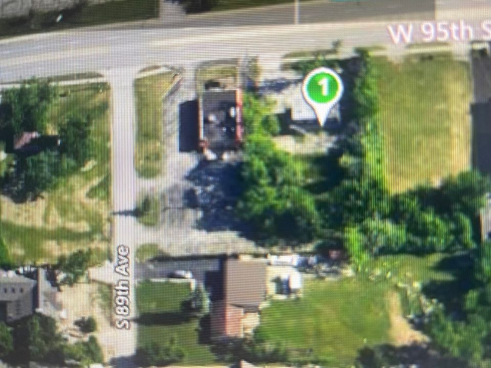 1st image of 8825 W 95th St