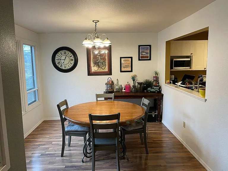 5201 22nd Ave NE #203 — Photo 8
