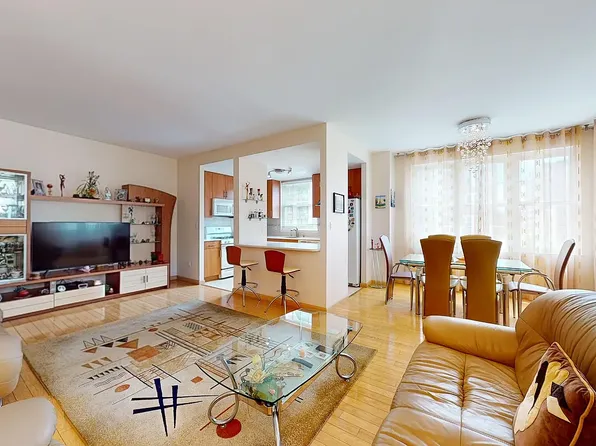 155 Oceana Drive East image 8 of 31