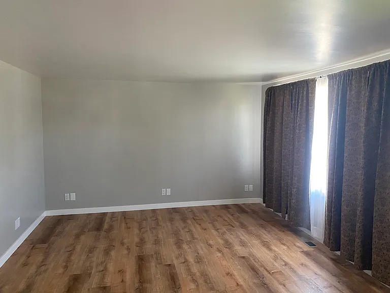 529 N Earl Rd — Photo 6