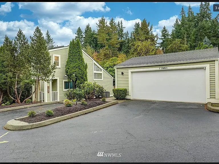 11801 NE 105th Ct — Photo 14
