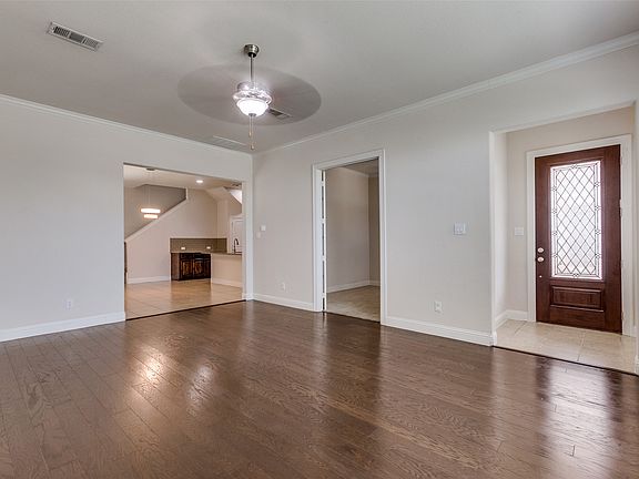 3rd image of 12618 Akenside Rd